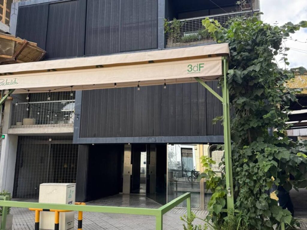 Riccheri 357 Departamento de 1 Dormitorio con Comodín y Terraza Exclusiva