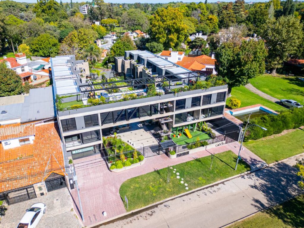 Wilde 455 Desarrollo de Casas en Fisherton con Piscina Privada y Amenities
