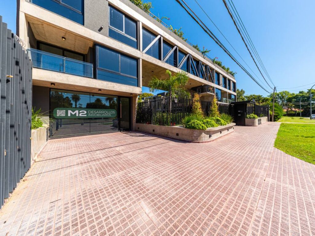 Wilde 455 Desarrollo de Casas en Fisherton con Piscina Privada y Amenities