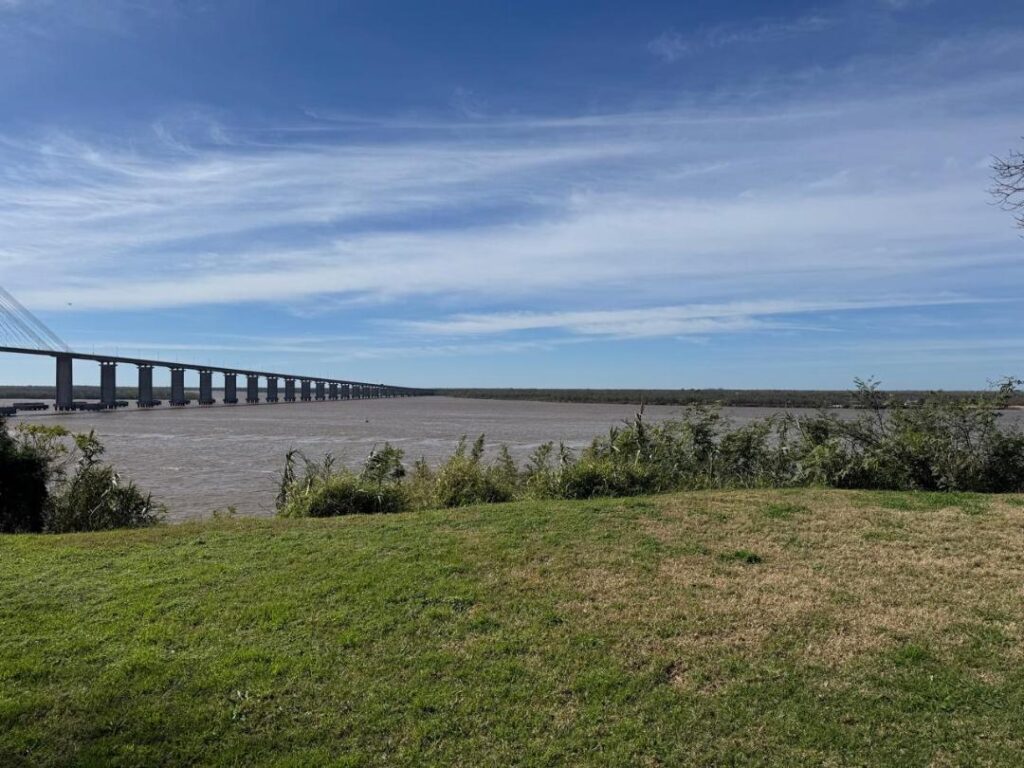 Av. Carrasco 1400 Lote Exclusivo con Vista al Río y al Puente Rosario-Victoria