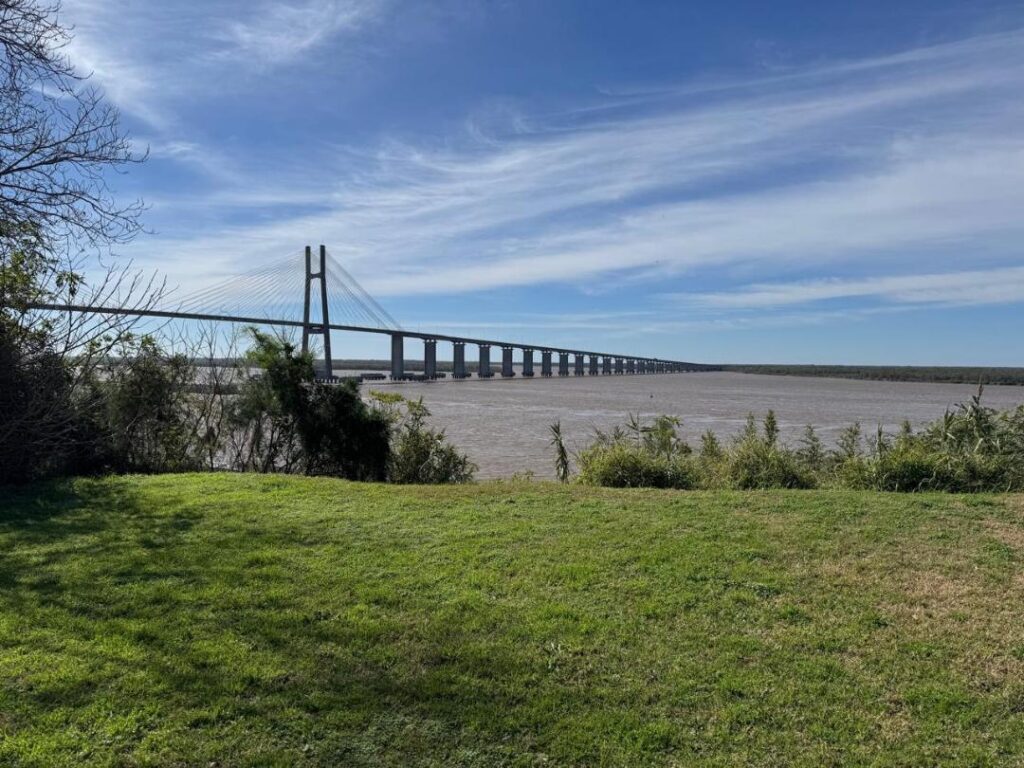 Av. Carrasco 1400 Lote Exclusivo con Vista al Río y al Puente Rosario-Victoria
