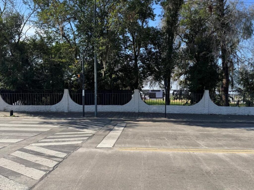 Av. Carrasco 1400 Lote Exclusivo con Vista al Río y al Puente Rosario-Victoria